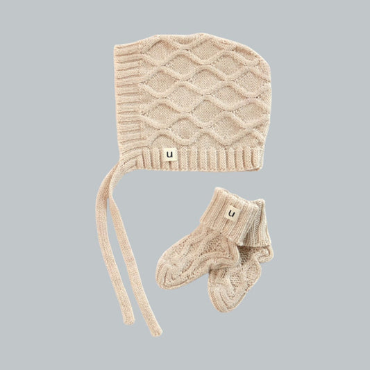 Uimi Dylan Hat and Bootie Set in Merino Wool Size 00 Colour Antique